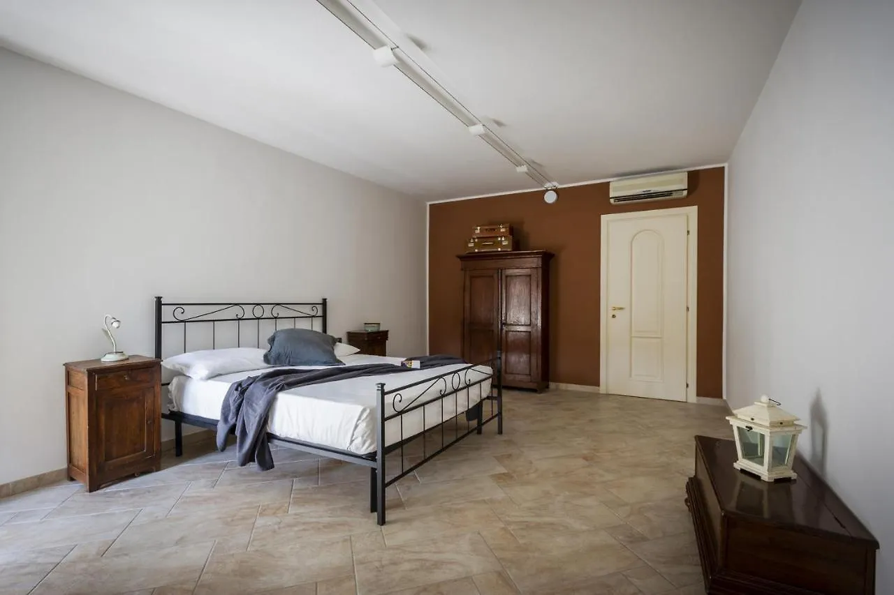 Grace Apartment - Smart Holiday Mantua İtalya